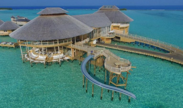 keindahan-laut-tropis-di-soneva-jani-maldives