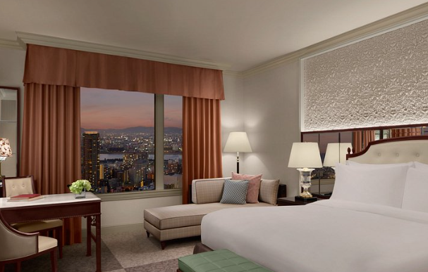 review-hotel-the-ritz-carlton-osaka-dengan-layanan-mewah