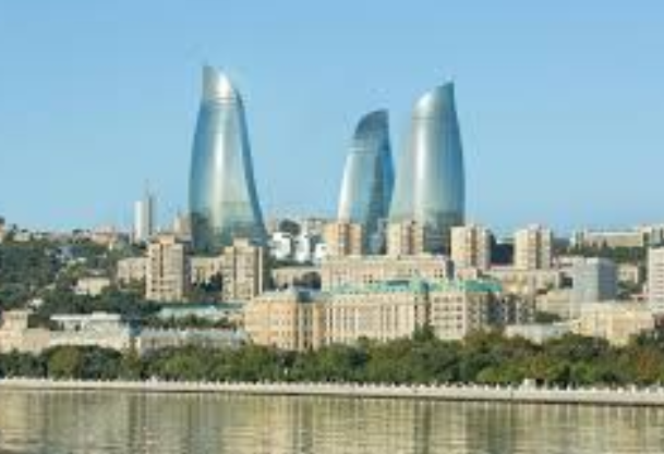 Menginap Mewah di Fairmont Baku Flame Towers