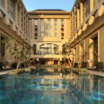 Review Hotel Mewah Terbaik untuk Pengalaman Menginap Anda