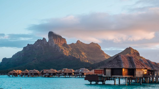 Review Four Seasons Resort Bora Bora Pengalaman Villa Mewah