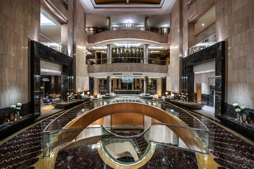 Review Hotel The Ritz Carlton Mega Kuningan Jakarta Mewah